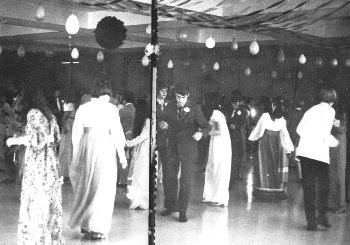 1971 North Star - Prom Dancing